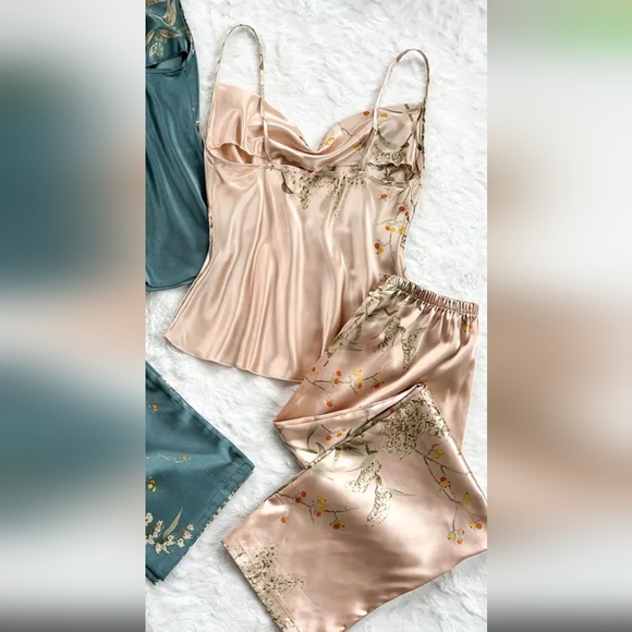 Pajama Set - Picture 4 of 4